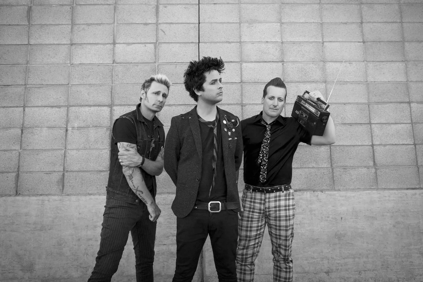 Green Day Mike Dirnt Billie Joe Armstrong 1 - Green Day Band Store